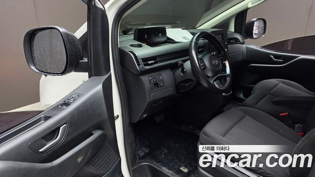 Hyundai Staria 2022 — photo 13