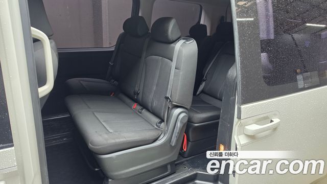 Hyundai Staria 2022 — photo 25