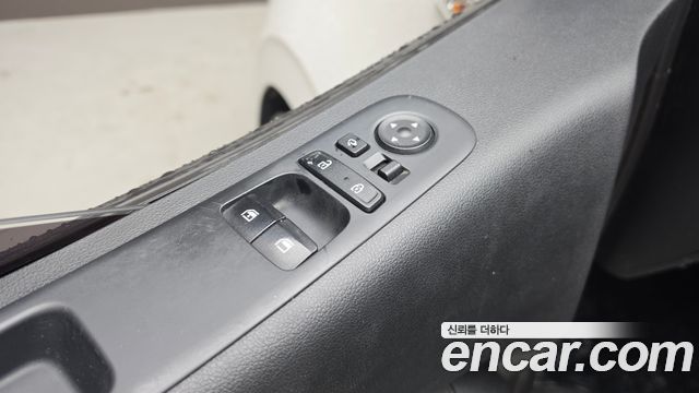 Hyundai Staria 2022 — photo 26