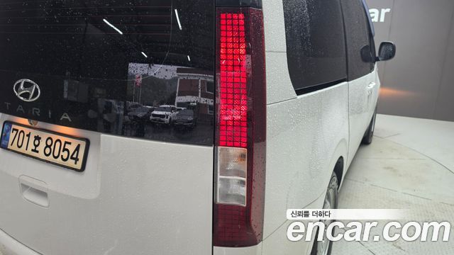 Hyundai Staria 2022 — photo 9