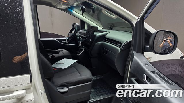 Hyundai Staria 2022 — photo 16
