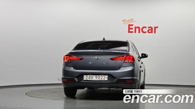 Hyundai AVANTE 2019 — photo 4