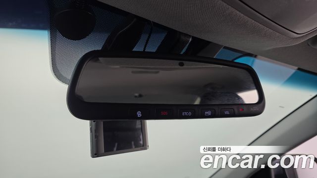 Hyundai AVANTE 2019 — photo 24