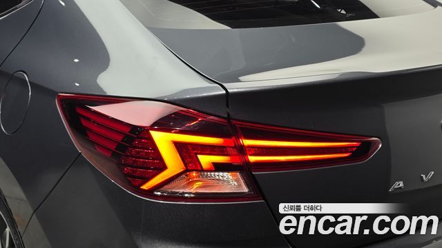 Hyundai AVANTE 2019 — photo 9