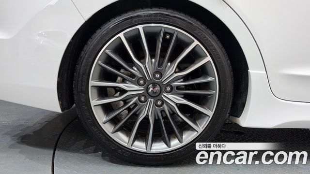 Hyundai AVANTE 2017 — photo 5