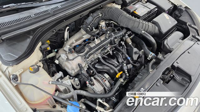 Hyundai AVANTE 2017 — photo 6