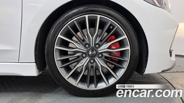 Hyundai AVANTE 2017 — photo 7