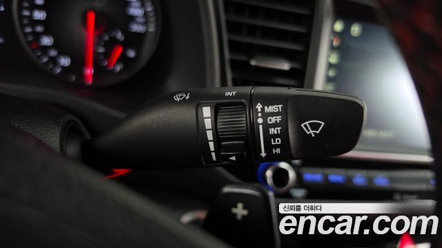 Hyundai AVANTE 2017 — photo 34