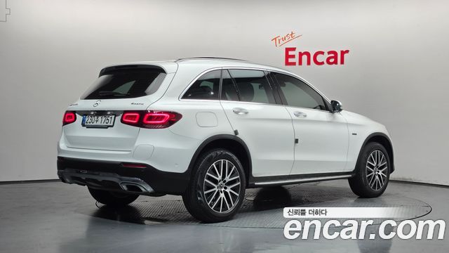 Mercedes-Benz GLC-Class 2021 — photo 2