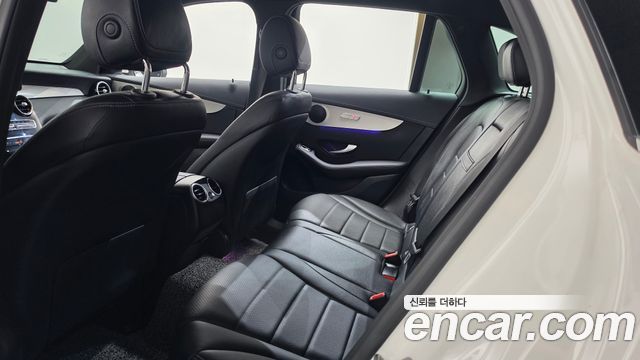 Mercedes-Benz GLC-Class 2021 — photo 25