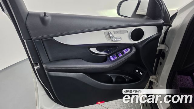 Mercedes-Benz GLC-Class 2021 — photo 14