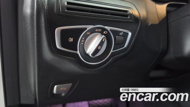Mercedes-Benz GLC-Class 2021 — photo 27