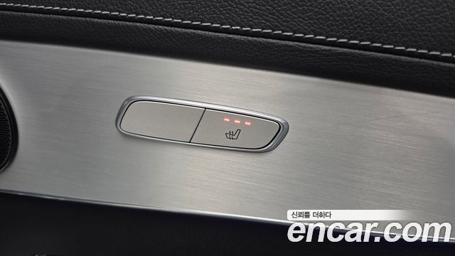 Mercedes-Benz GLC-Class 2021 — photo 31