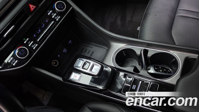 Hyundai Sonata 2023 — photo 12