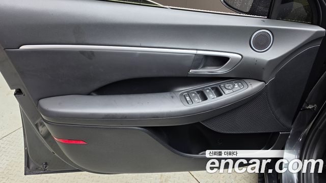 Hyundai Sonata 2023 — photo 14
