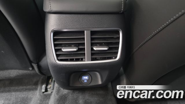 Hyundai Sonata 2023 — photo 32