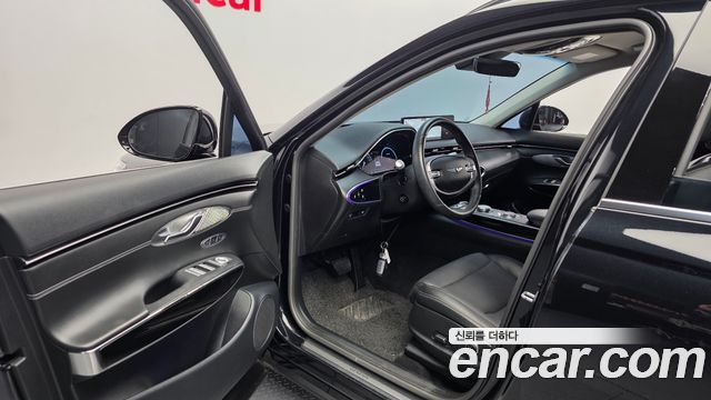 Genesis GV70 2021 — photo 13