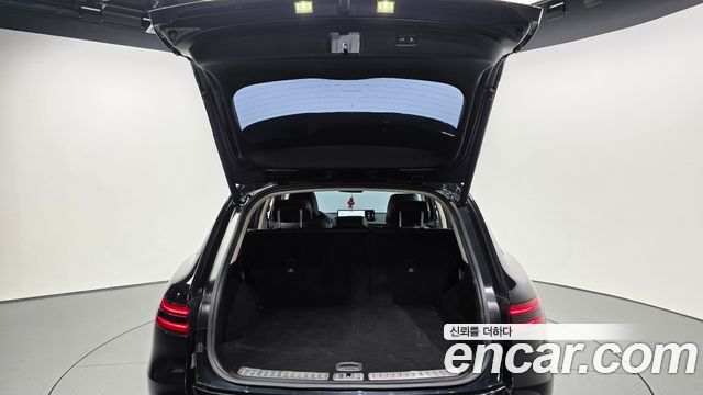 Genesis GV70 2021 — photo 26