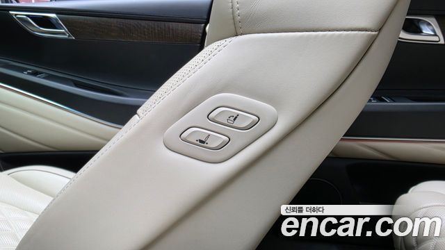 Genesis GV80 2022 — photo 27