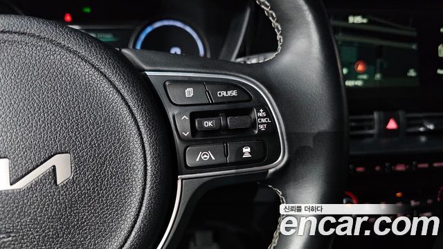 Kia Niro 2023 — photo 22