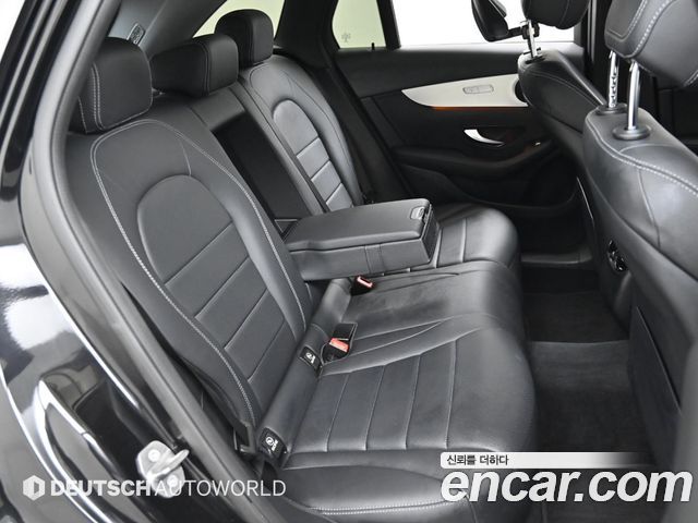 Mercedes-Benz GLC-Class 2019 — photo 12