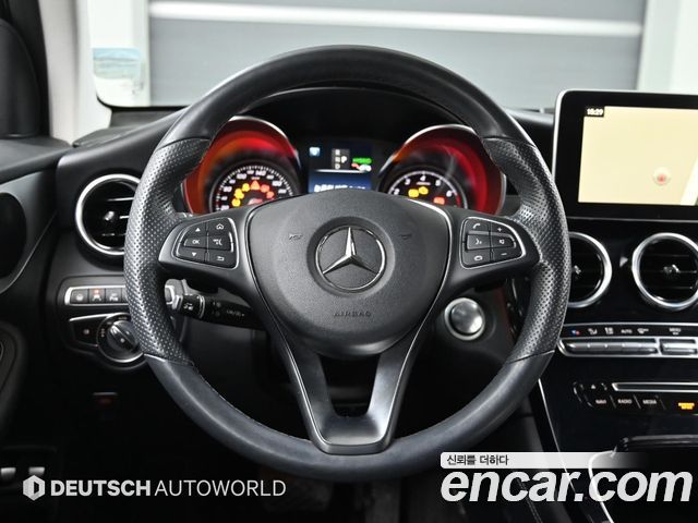 Mercedes-Benz GLC-Class 2019 — photo 13