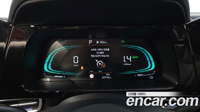 Hyundai AVANTE 2024 — photo 11