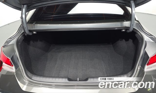 Hyundai AVANTE 2024 — photo 23