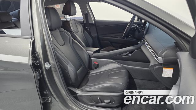 Hyundai AVANTE 2024 — photo 16