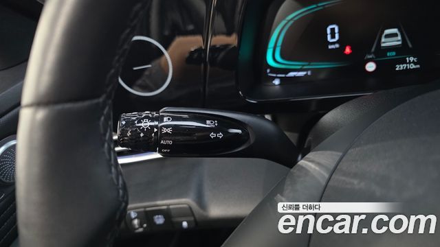 Hyundai AVANTE 2024 — photo 29