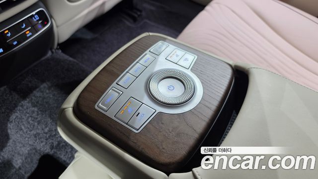 Genesis G80 2022 — photo 21