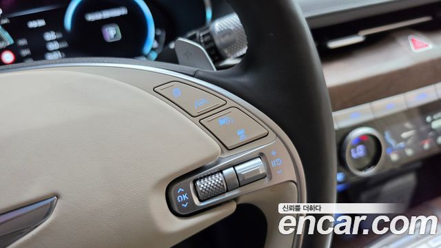 Genesis G80 2022 — photo 22