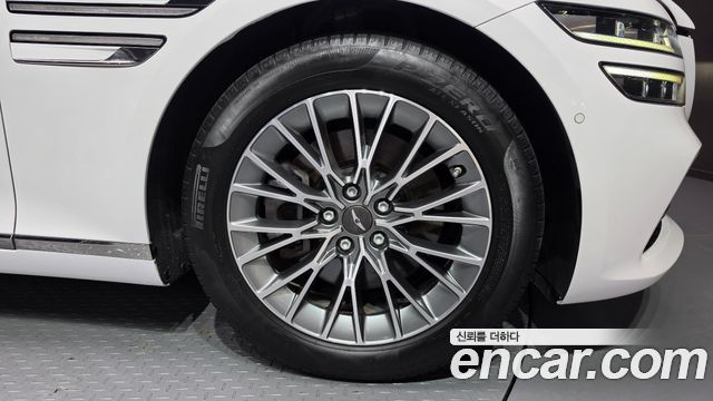 Genesis G80 2022 — photo 7