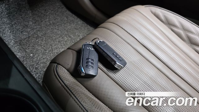 Kia K8 2023 — photo 22