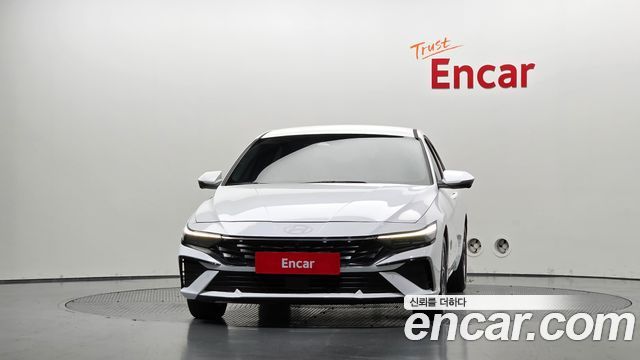 Hyundai AVANTE 2025 — photo 3
