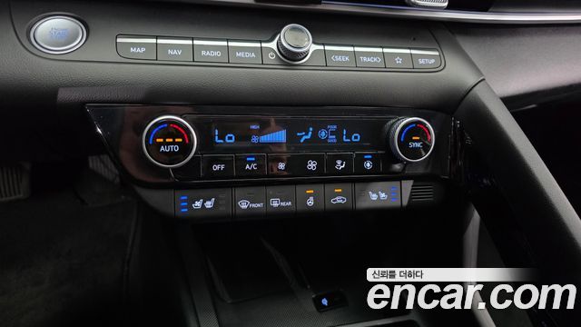 Hyundai AVANTE 2025 — photo 23
