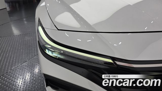 Hyundai AVANTE 2025 — photo 8
