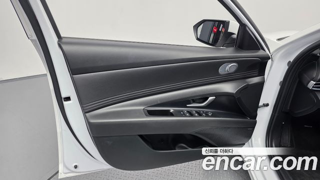 Hyundai AVANTE 2025 — photo 14