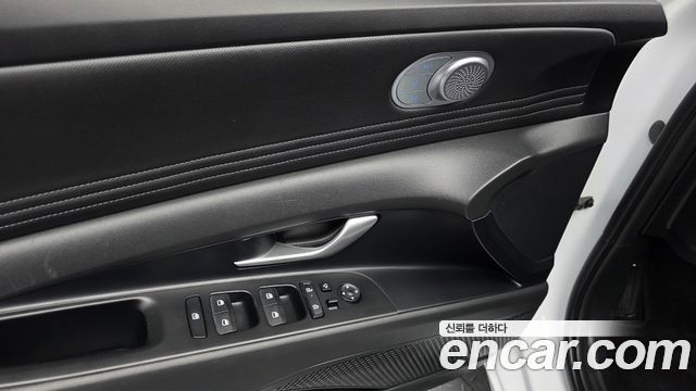 Hyundai AVANTE 2025 — photo 30