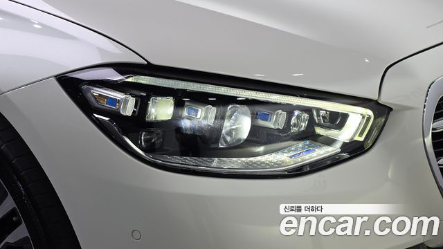 Mercedes-Benz S-Class 2022 — photo 8