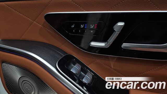 Mercedes-Benz S-Class 2022 — photo 29