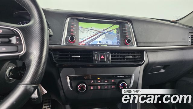 Kia K5 2016 — photo 18