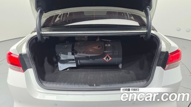 Kia K5 2016 — photo 22