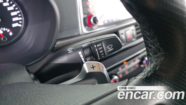 Kia K5 2016 — photo 25