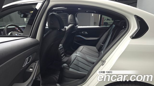 BMW 3-Series 2026 — photo 17