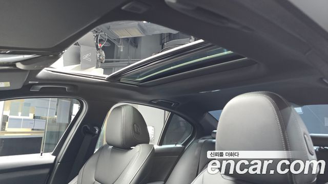 BMW 3-Series 2026 — photo 26