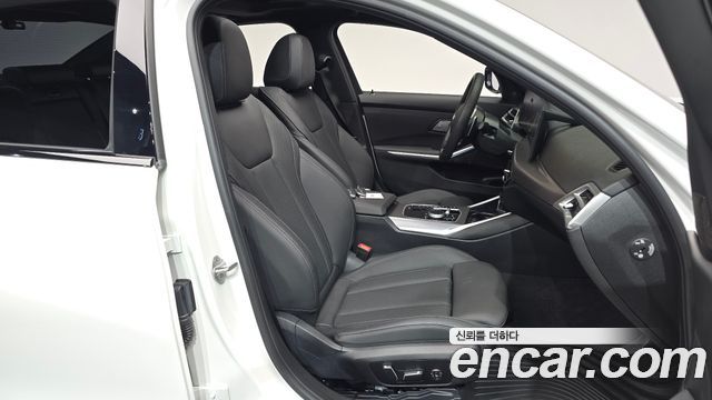 BMW 3-Series 2026 — photo 16