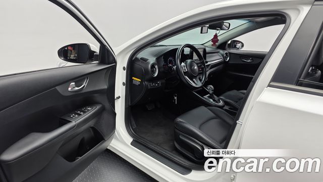 Kia K3 2021 — photo 13