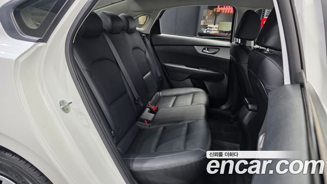 Kia K3 2021 — photo 18
