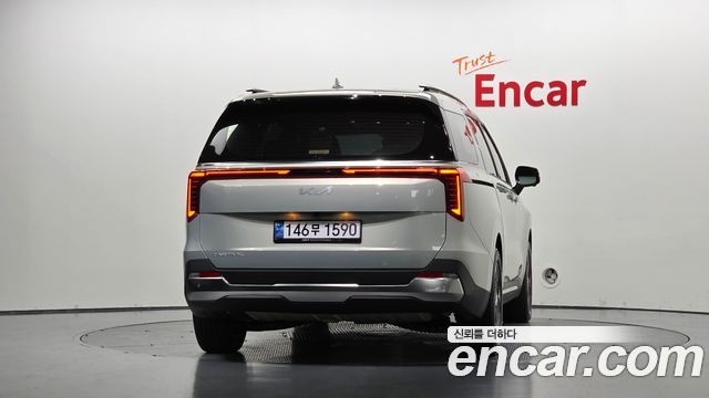 Kia Canival 2025 — photo 4